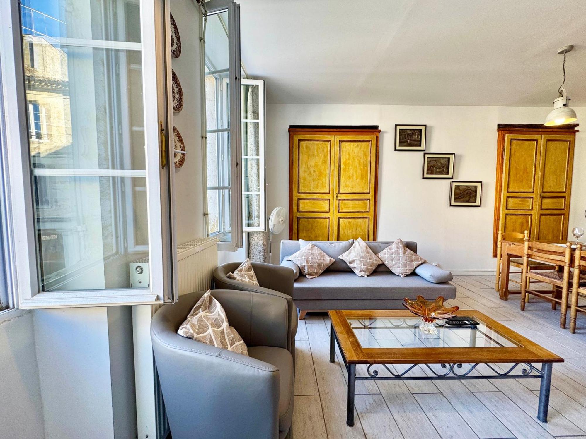 Maison De Ville Au Coeur D'Une Bastide Historique Monségur Exteriör bild